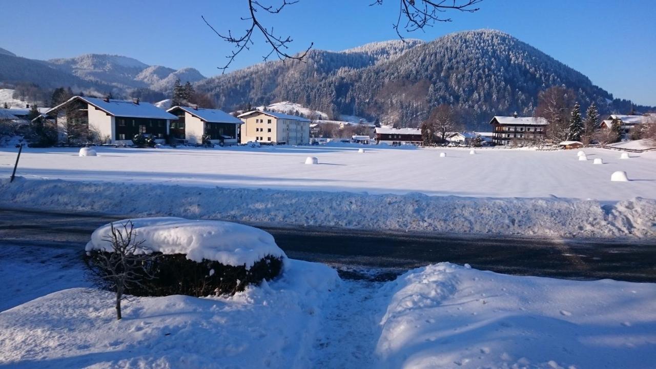 Bungalow Mit Terrasse Im Alpinen Stil ชลีเอร์ซี ภายนอก รูปภาพ